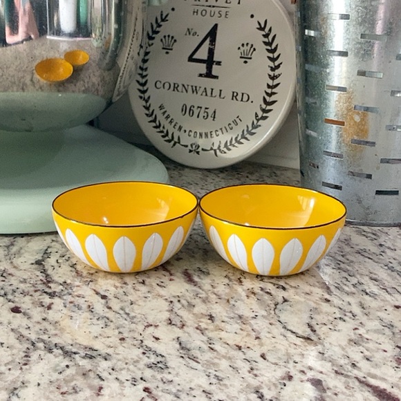 Cathrineholm Other - Two Cathrineholm 4 Inch Yellow and White Lotus Enamel Bowls